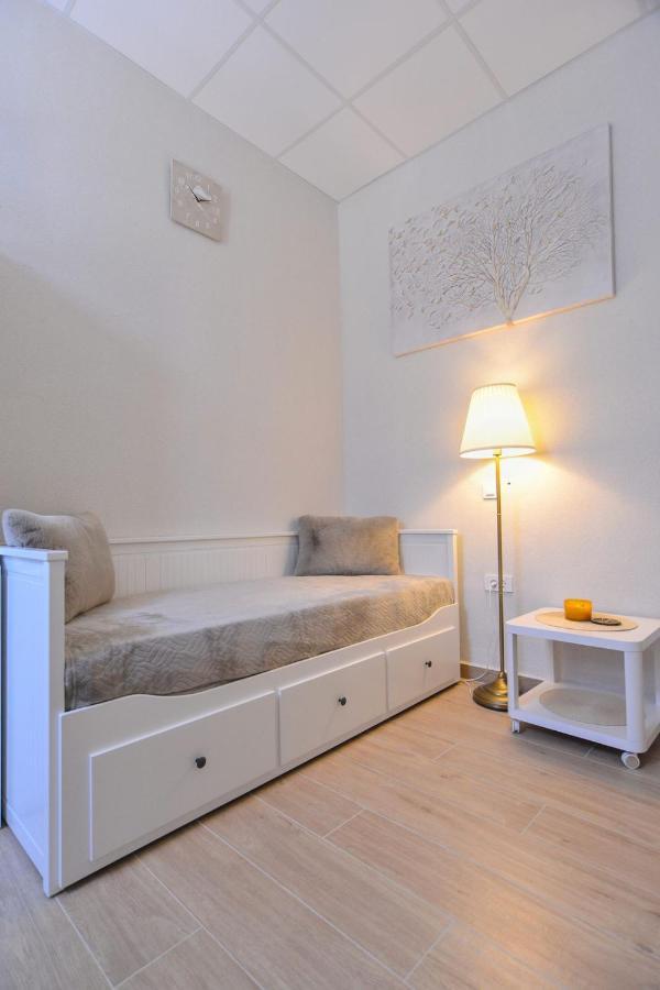 Md Studio Apartman Rijeka Extérieur photo